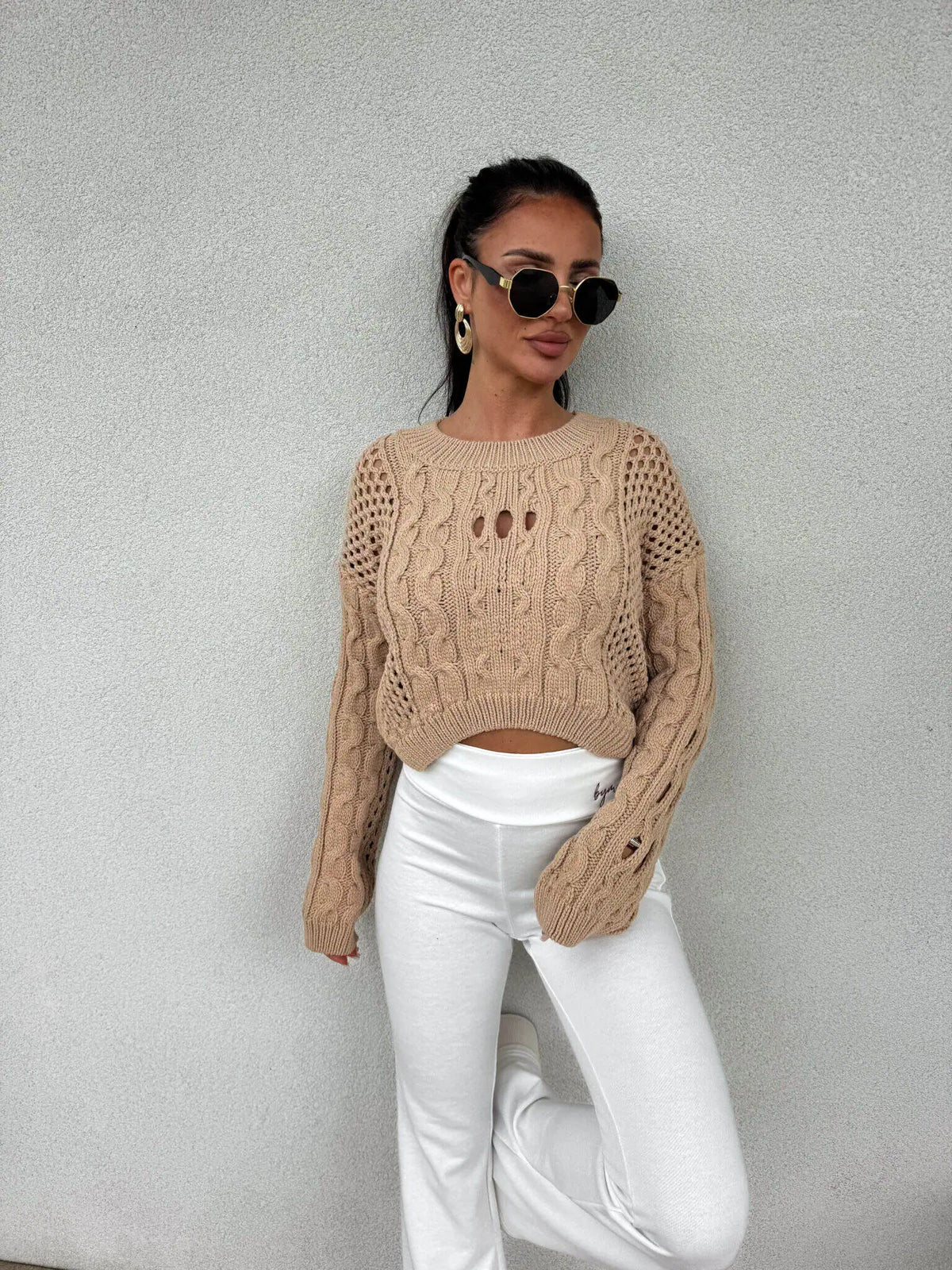 BY ME Sweter MOON – ciemny beż